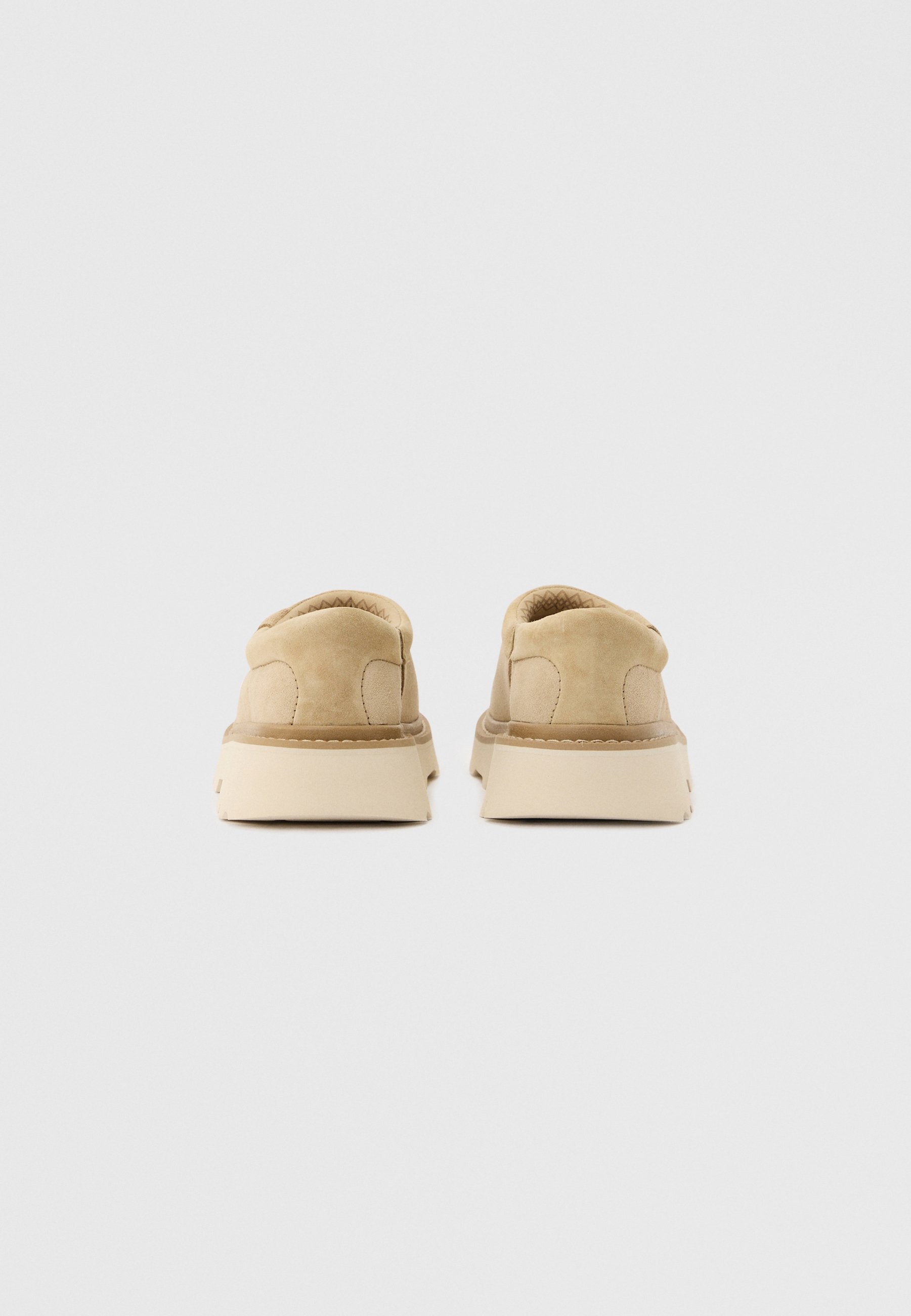 UGG TASMAN