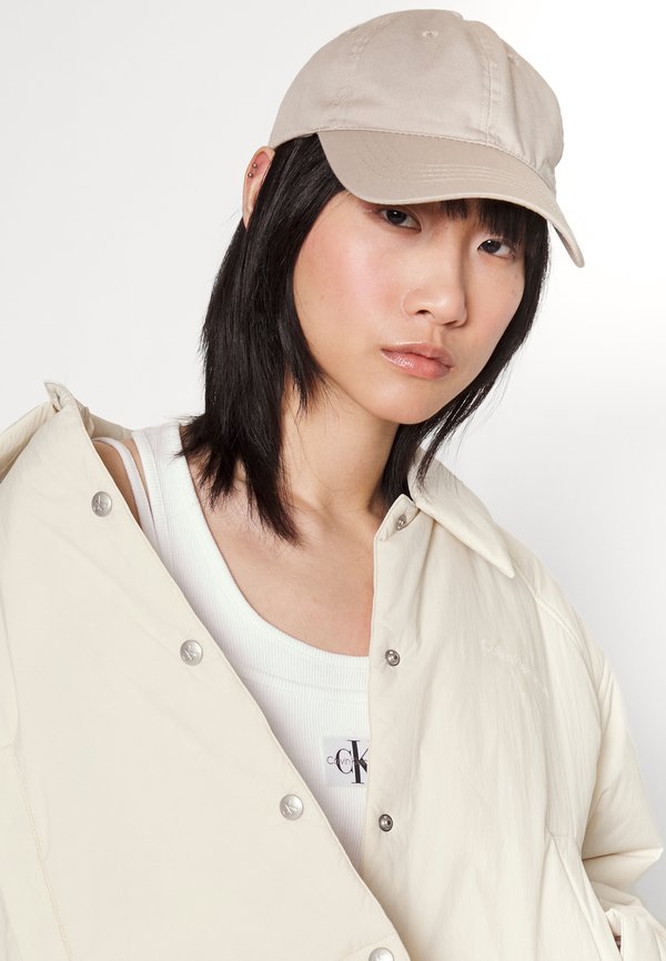 Calvin Klein Jeans CROPPED COACH JACKET