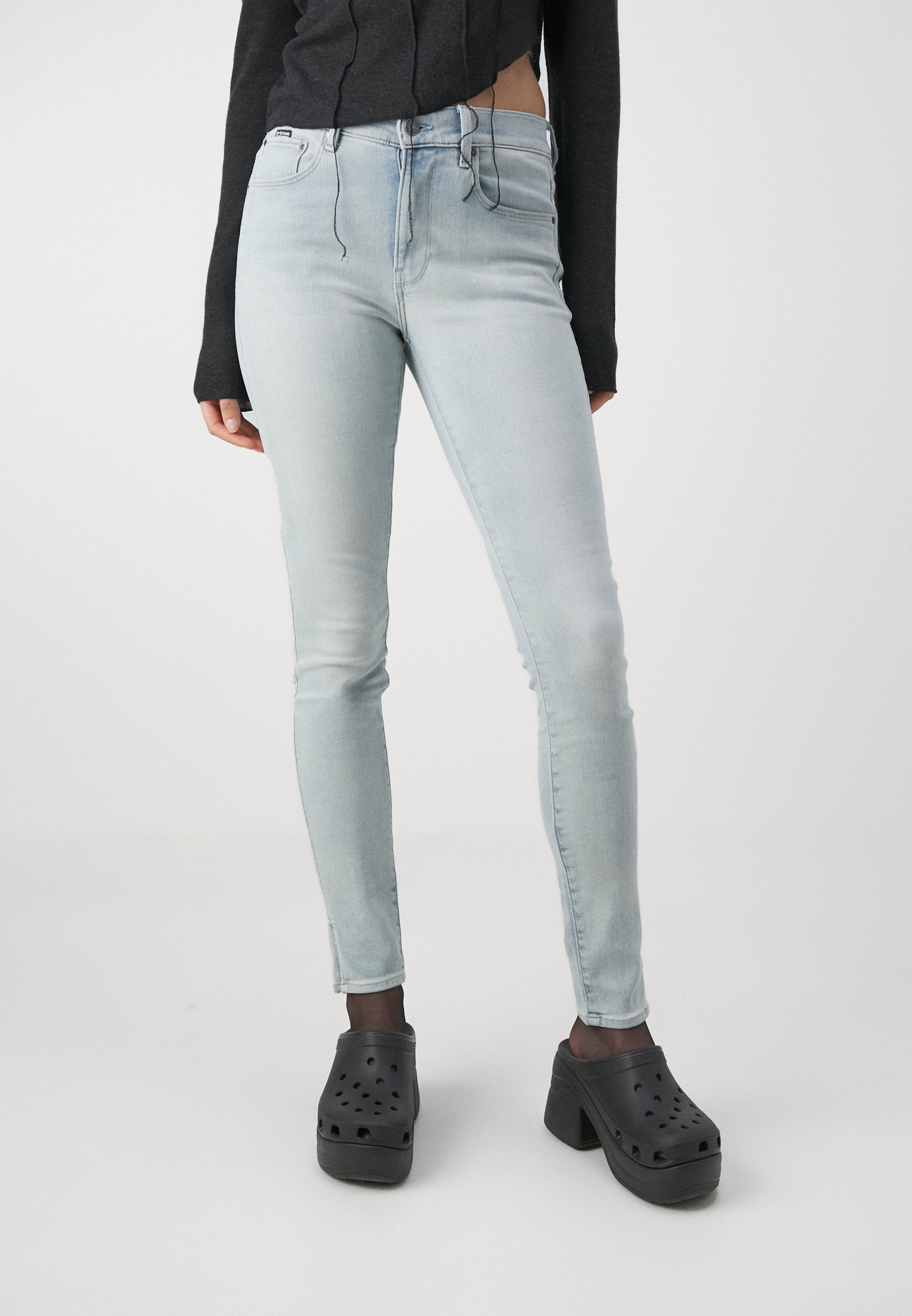 3301 SKINNY SPLIT Media 4