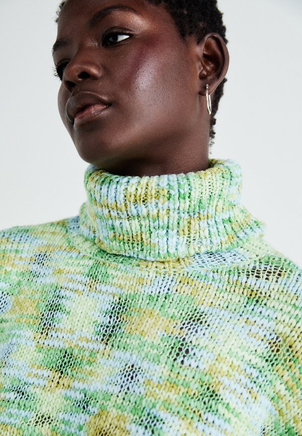 ONLY ONLELOISE CROP ROLLNECK