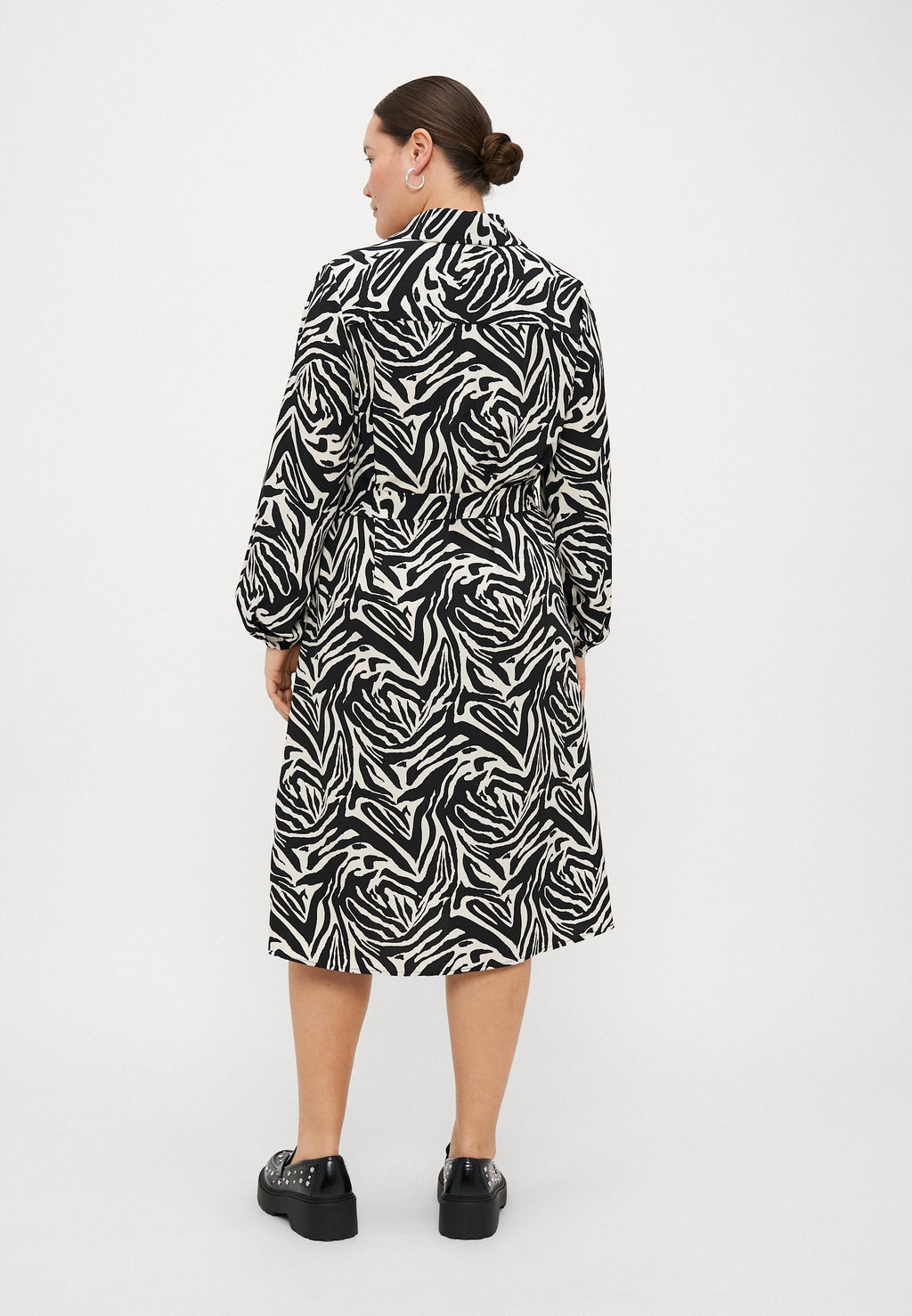 CARGRAPHIE SHIRT BELT DRESS  Media 4