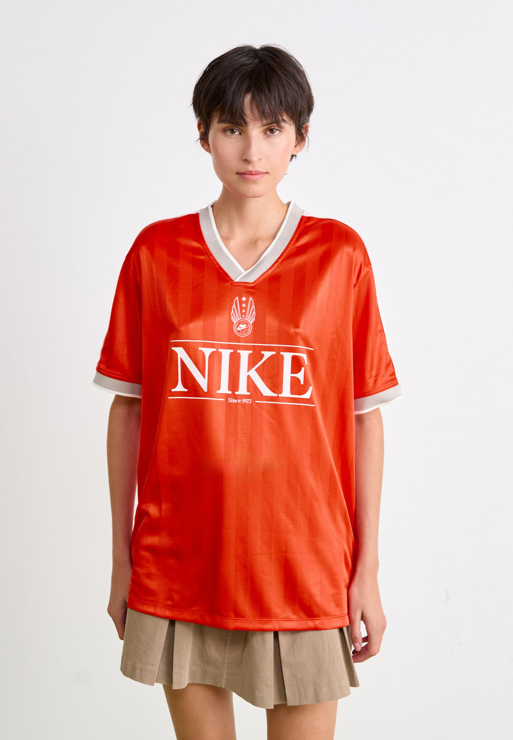 Nike Sportswear V NECK