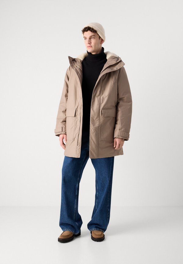 Calvin Klein Jeans WARM