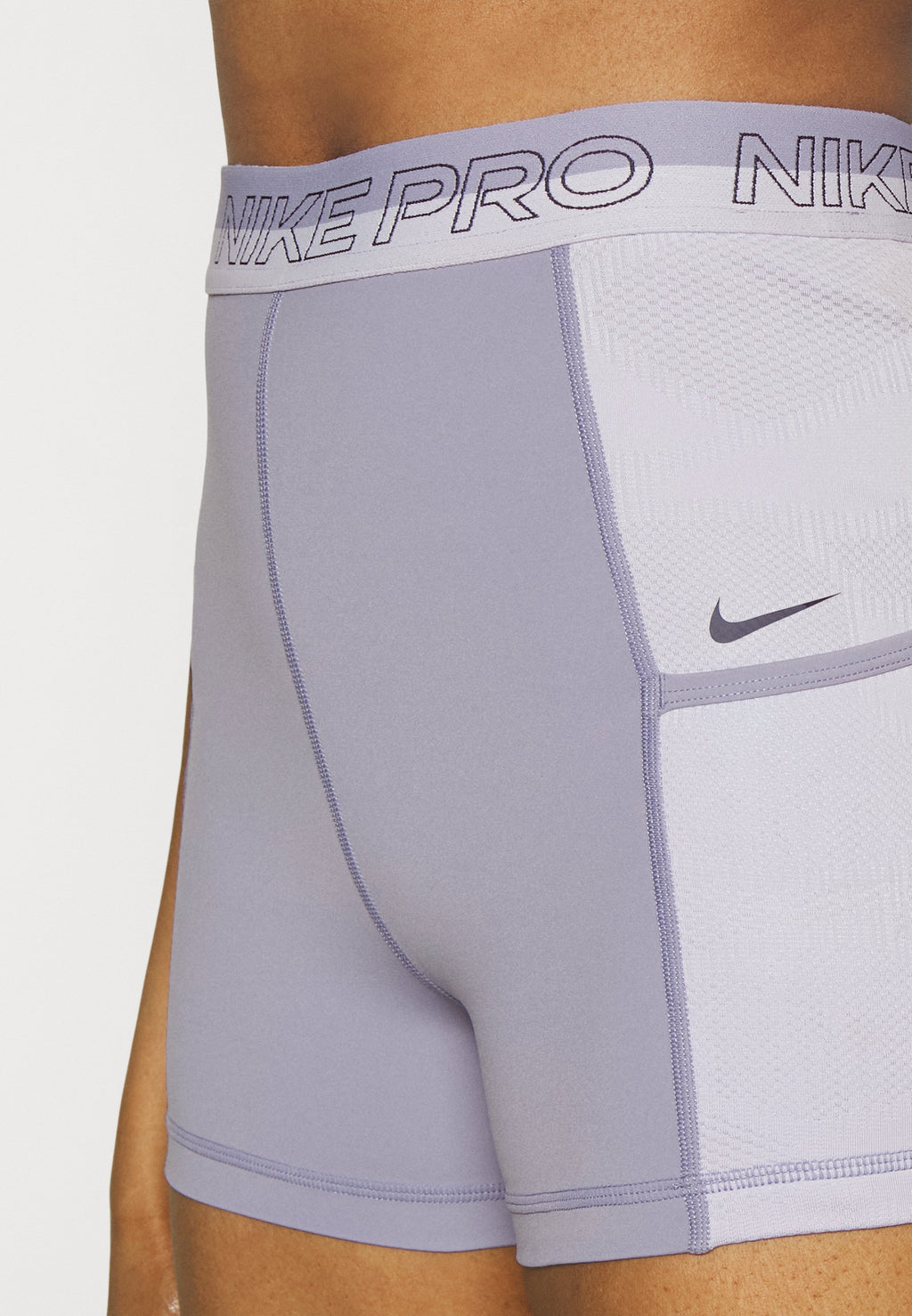 Nike Performance FEMME