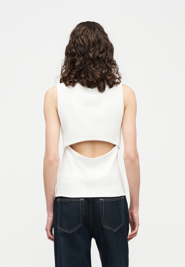 Calvin Klein Jeans LABEL CUTO