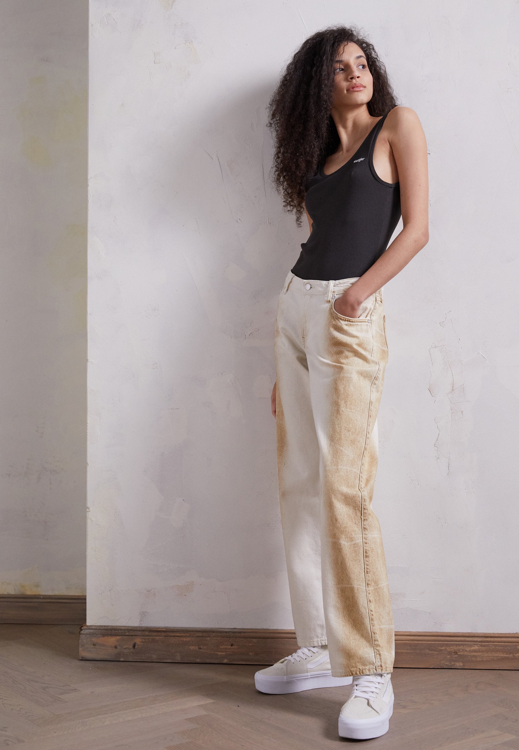 Weekday ARROW FADED JEANS