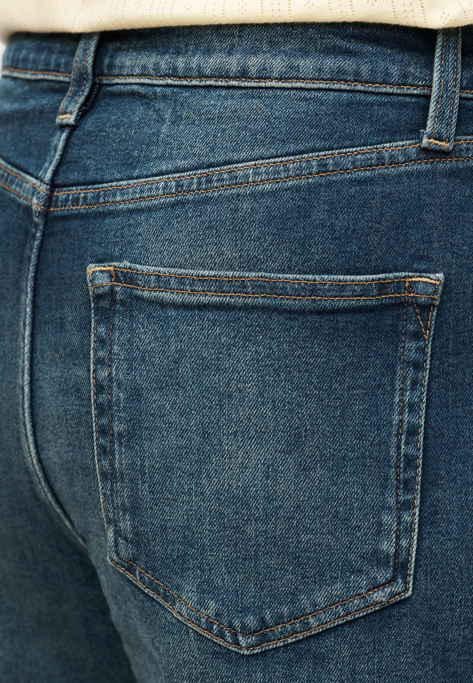 GAP CURVY STRIDE TINTED LILLIE