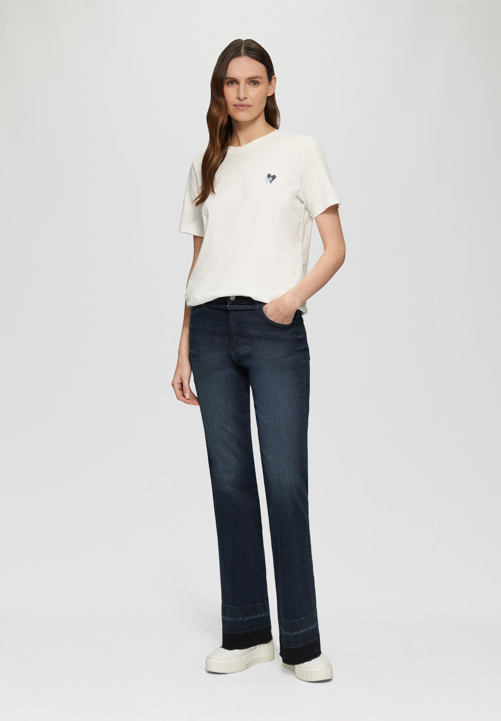 s.Oliver Flared Jeans Media 5