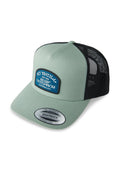 Grüne Snapback-Kappe mit schwarzem Mesh-Rücken, versehen mit einem blauen Aufnäher mit weißem Text "O'Neill Surf Company" und einer runden Logomarke.