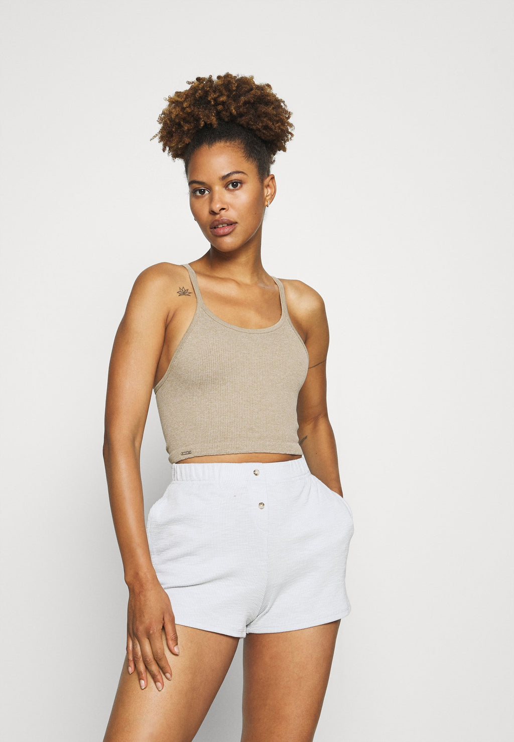 MAGIC Bodyfashion CROPPED LOUNGE TANK TOP