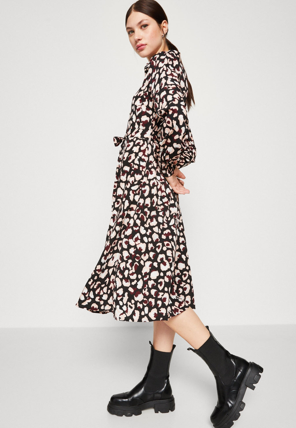 Pieces PCFALISHI MIDI SHIRT DRESS