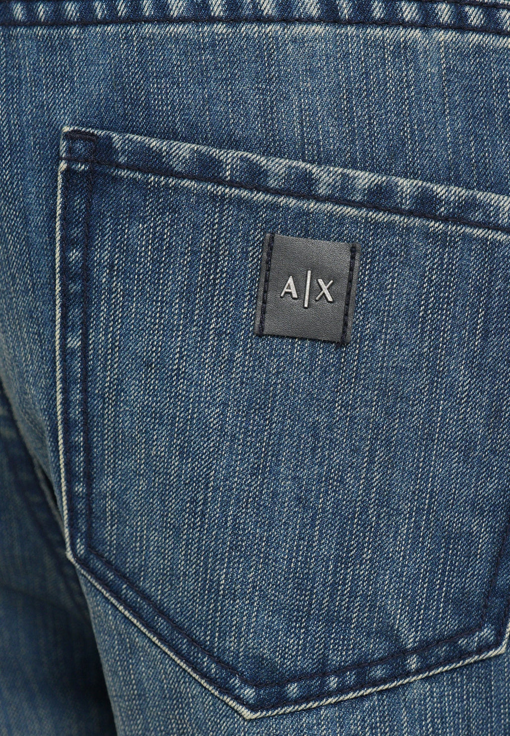 Armani Exchange Jeans Relaxed Fit Media 5
