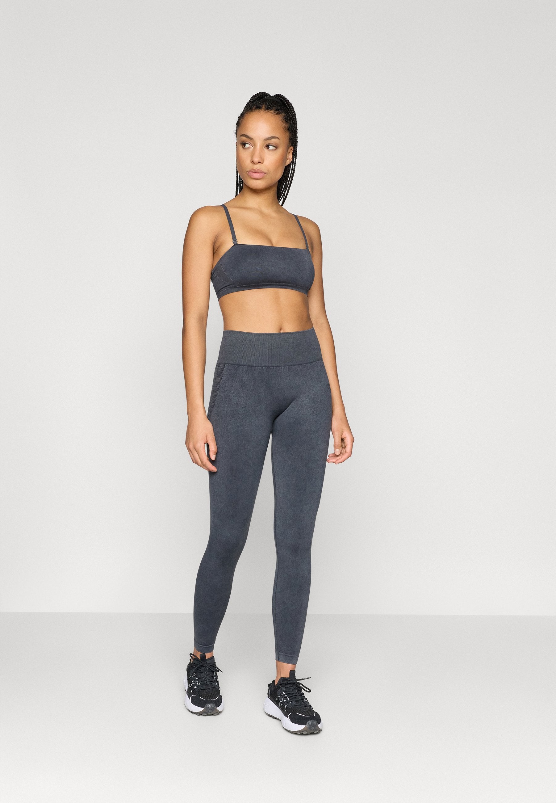 ICANIWILL SCULPT SEAMLESS BANDEAU