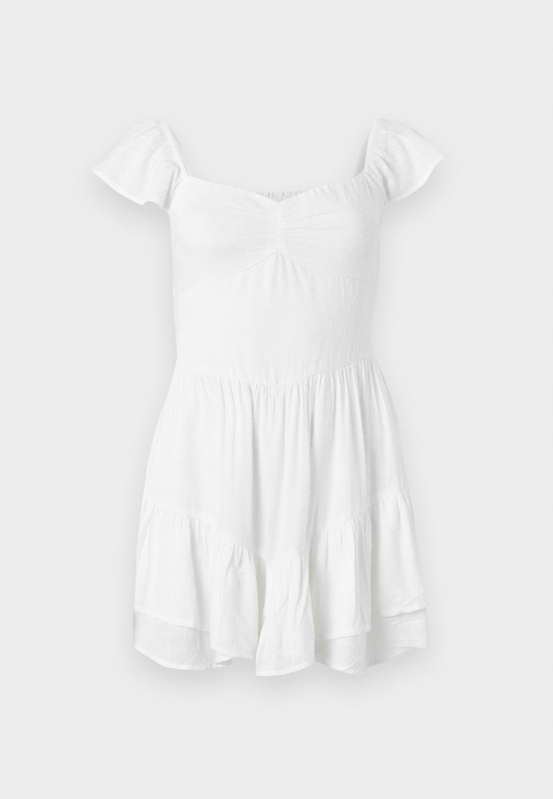 Weißes, ausgestelltes Kleid mit kurzen Puffärmeln, strukturiertem Stoff, gerafftem Oberteil und gerüschtem Saum, das ein einfaches, klassisches Design aufweist.