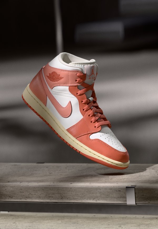 Jordan AIR JORDAN 1 MID