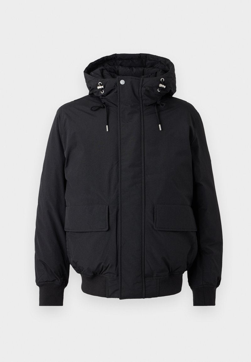 Schwarze Kapuzenjacke mit Reißverschluss, elastischen Bündchen und zwei Vorderaschen. Glattes Material mit einem leichten, gepolsterten Design.