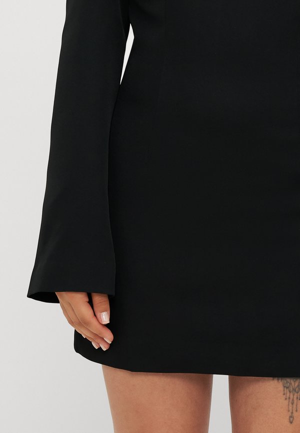 Vero Moda Petite VMAGNES OFFSHOULDER DRESS