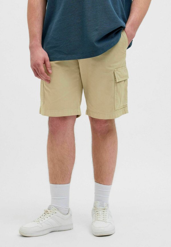 Jack & Jones Cargo Plus Size Loose Fit - Shorts - crockery