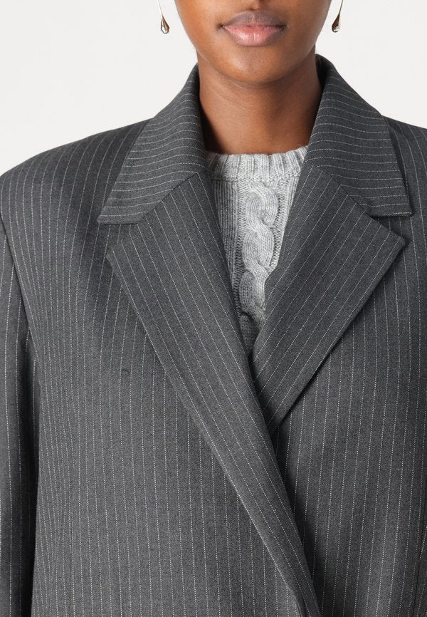 2nd Day TORRINO PINSTRIPESD