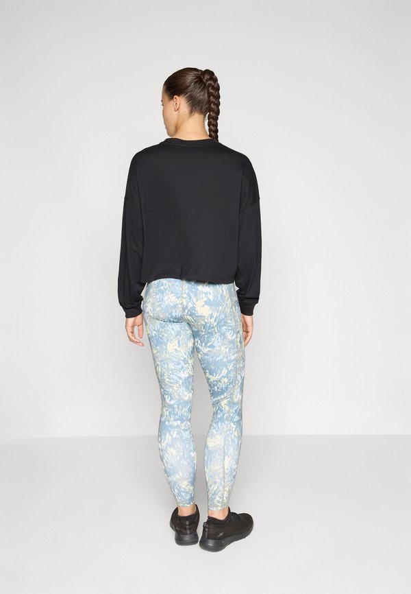 DKNY Sport