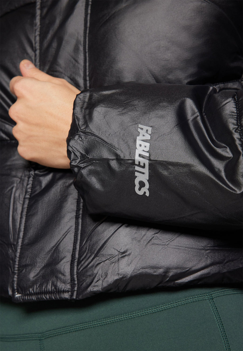 Fabletics ESSENTIAL CROPPED HOODED PUFFER