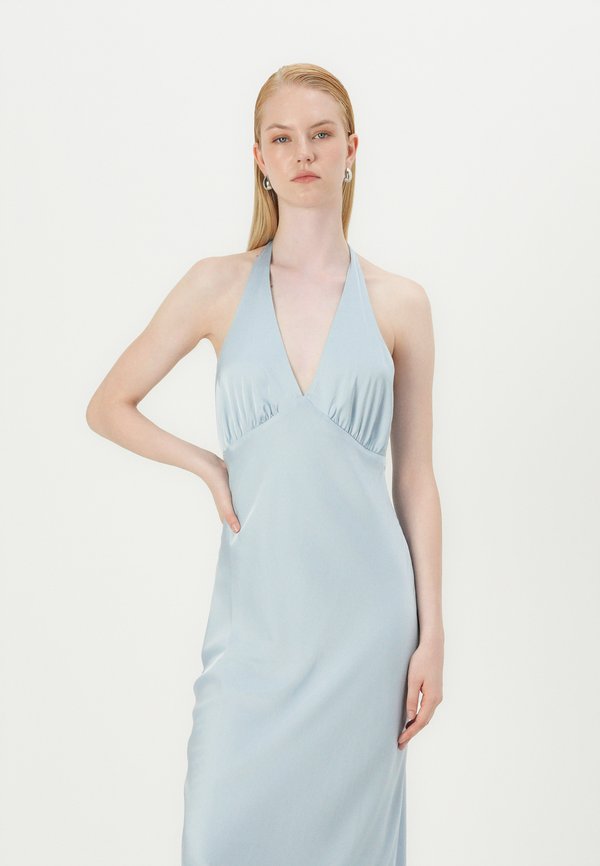 Abercrombie & Fitch The A&F Julia Slip Halter Maxi Dress