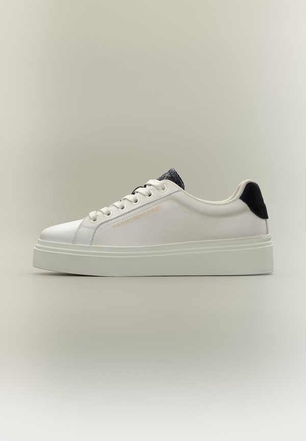 Tommy Hilfiger TH FEMININE PLATFORM MONOGRAM - Trainers - ecru/space blue