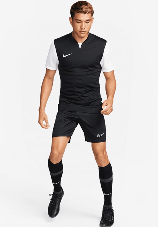 Nike Performance FUSSBALL - TEAMSPORT - TROPHY V T - Sports T-shirt - schwarzweissweiss