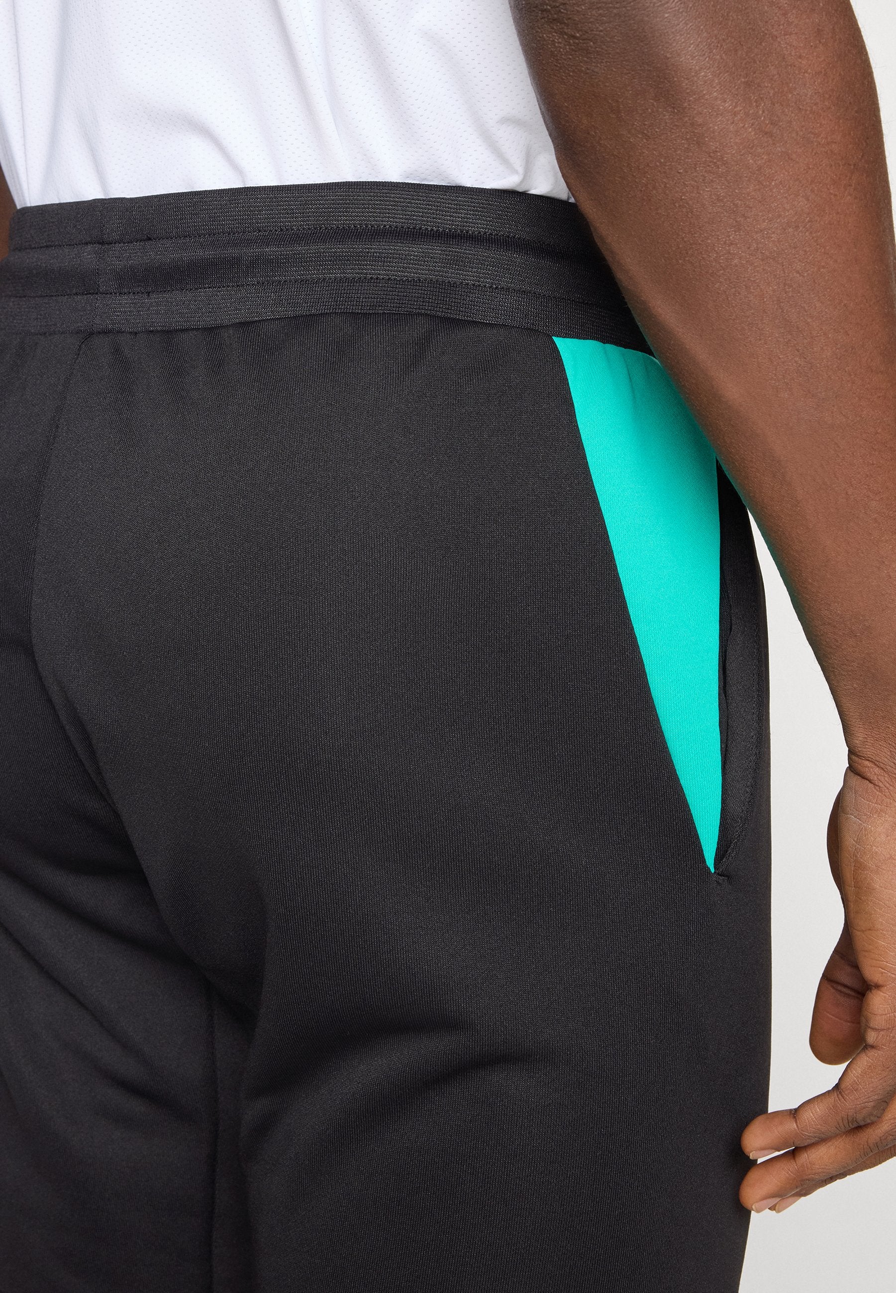 EA7 Emporio Armani Jogginghose Media 6