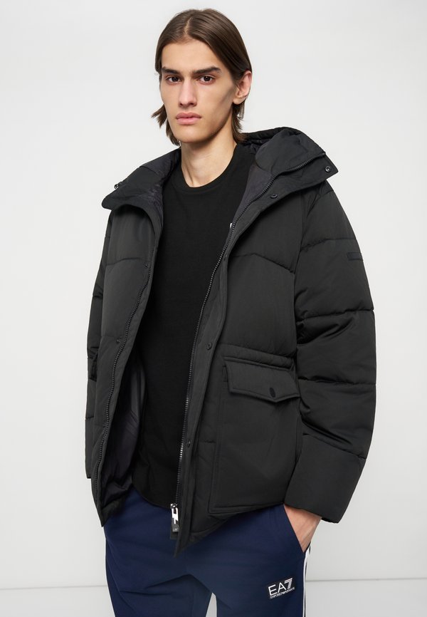 EA7 Emporio Armani