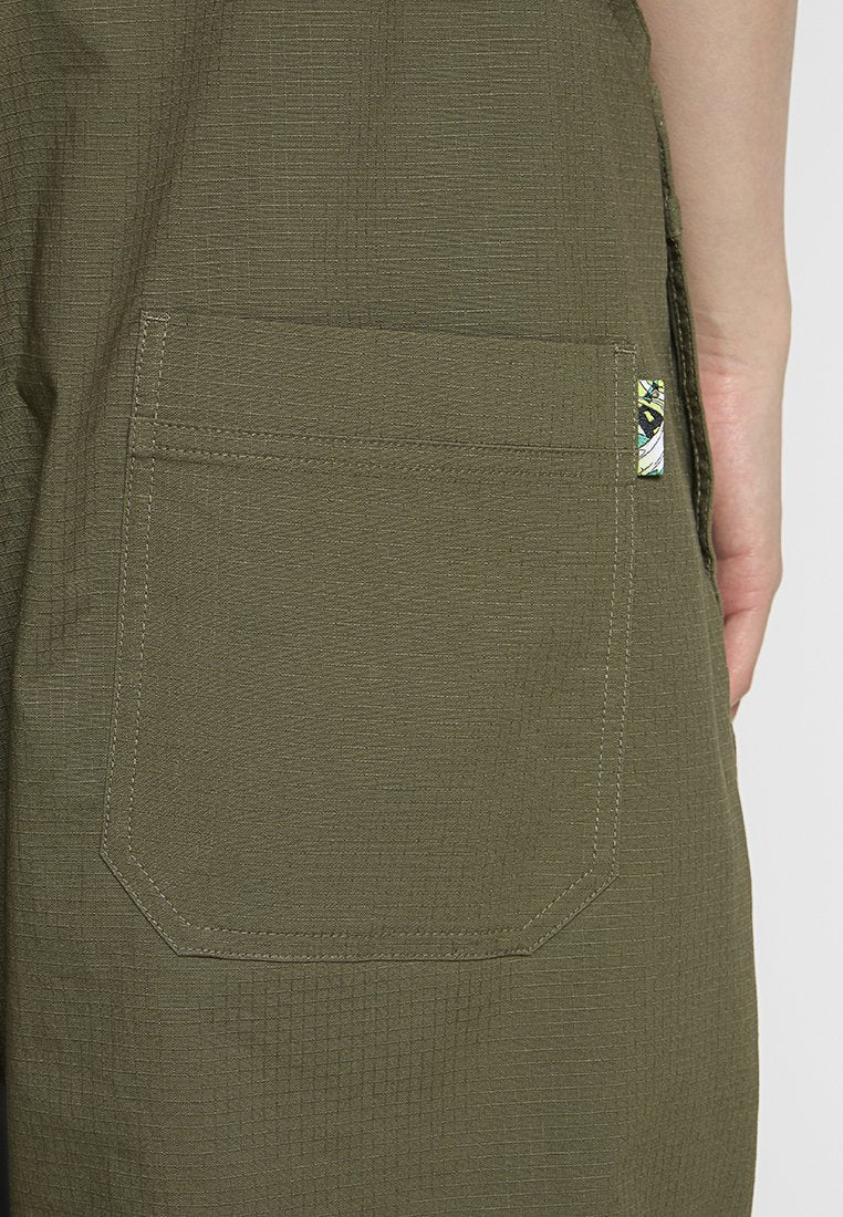 Nike Sportswear LOOSE FIT