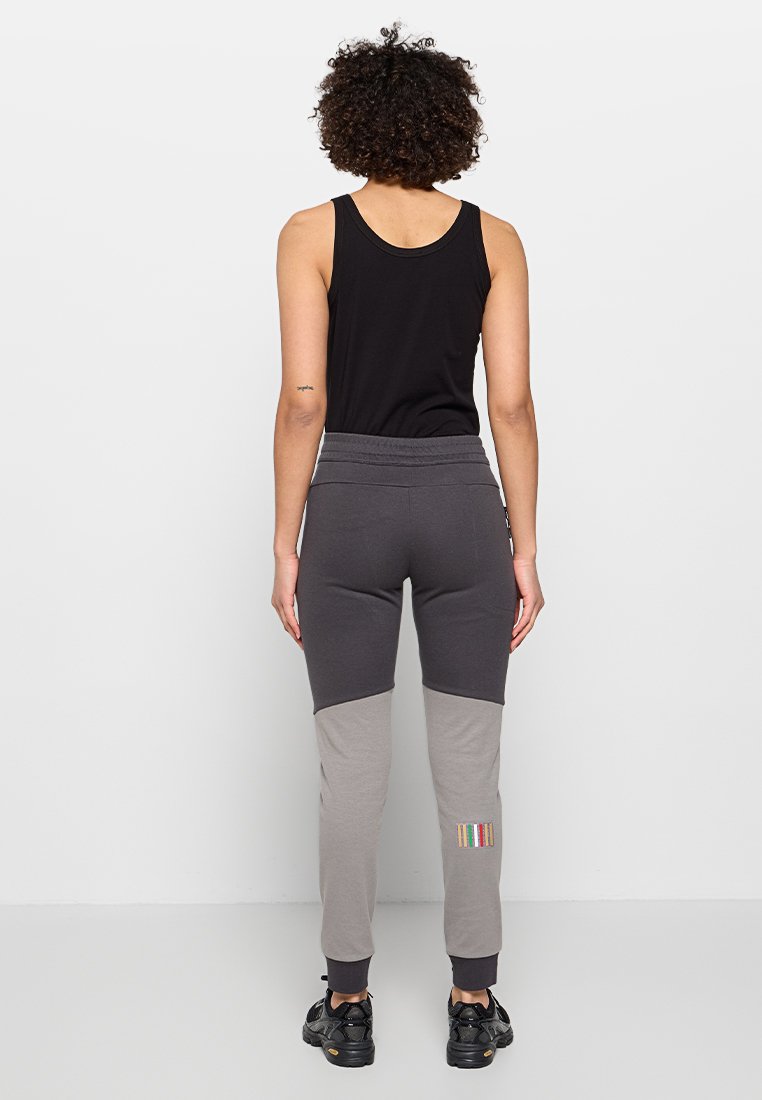 EA7 Emporio Armani Jogginghose Media 3