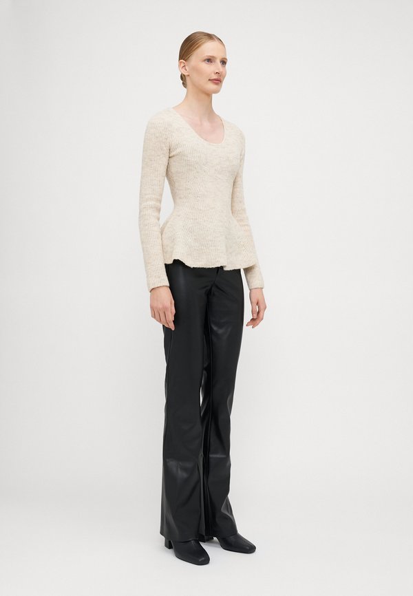 Vero Moda Tall VMDESMA U NECK PEPLUM
