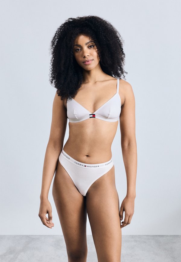 Tommy Hilfiger THONG 3 PACK - Thong - desert sky/white/primary red