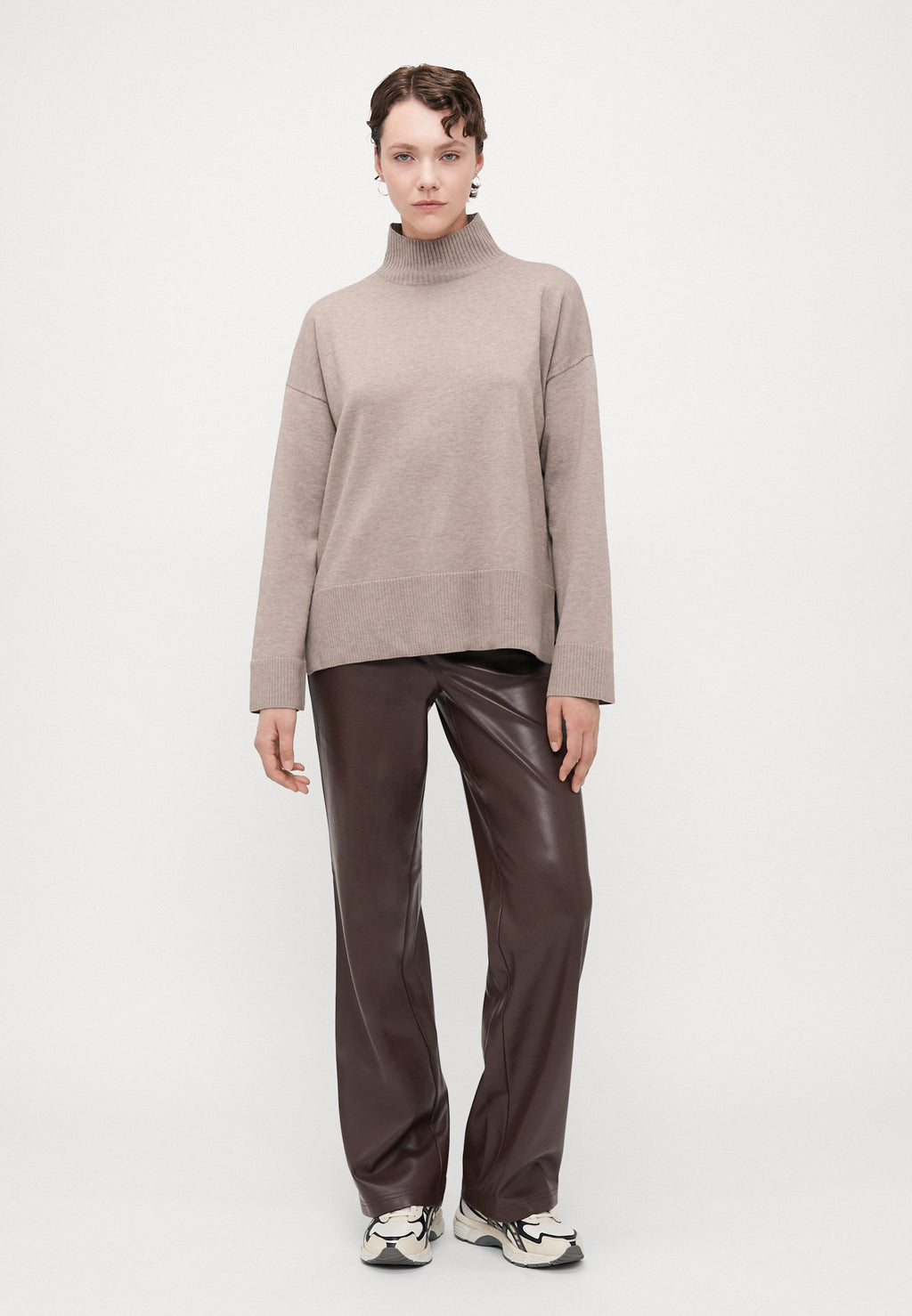 ONLCOCO LIFE HIGH NECK Media 2