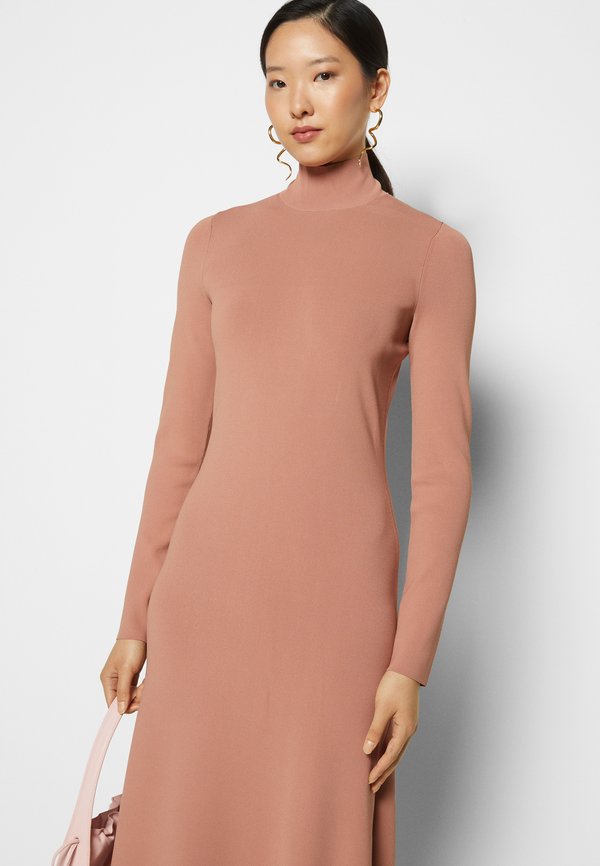 Victoria Beckham OPEN BACK MAXI DRESS