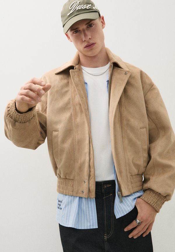Bershka Faux leather jacket - white