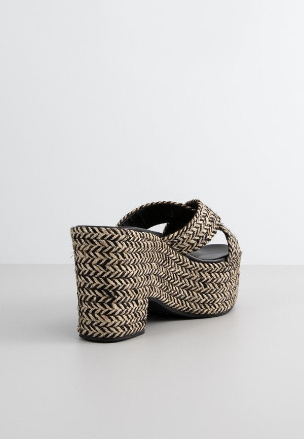 Jeffrey Campbell ISIDORE