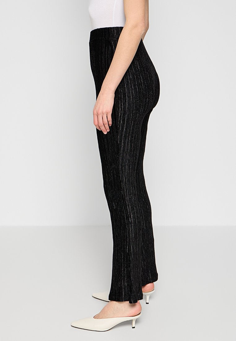 LeGer by Lena Gercke