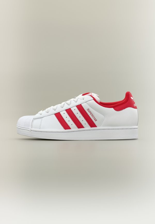 adidas Originals SUPERSTAR II UNISEX - Trainers - footwear white/better scarlet/gold-coloured metallic
