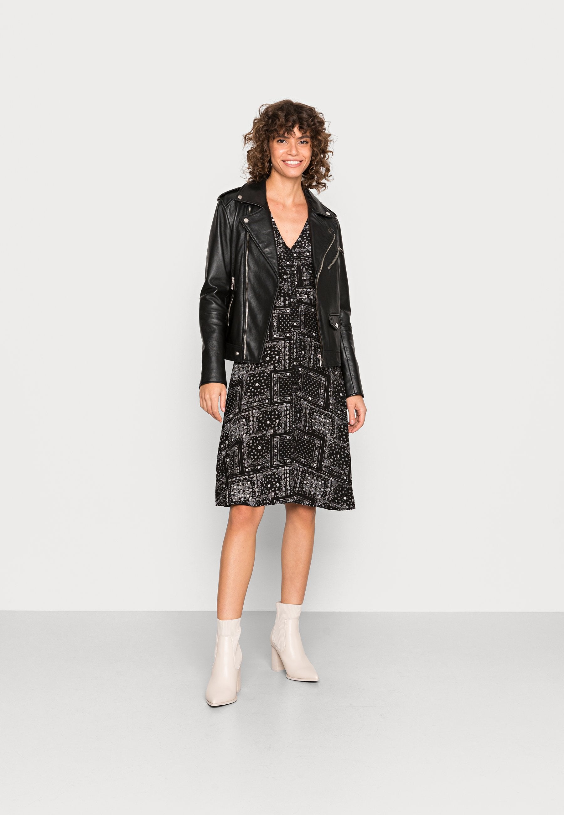 JUST FEMALE MIRACLE DRESS