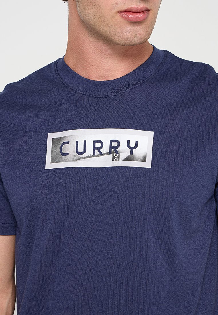 Under Armour LOOSE FIT