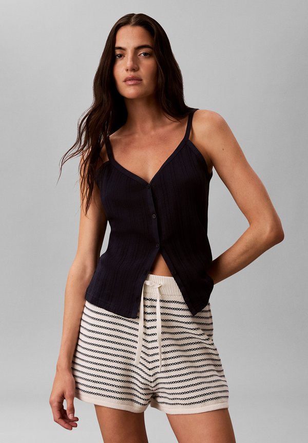 Calvin Klein Jeans Shorts - tofu