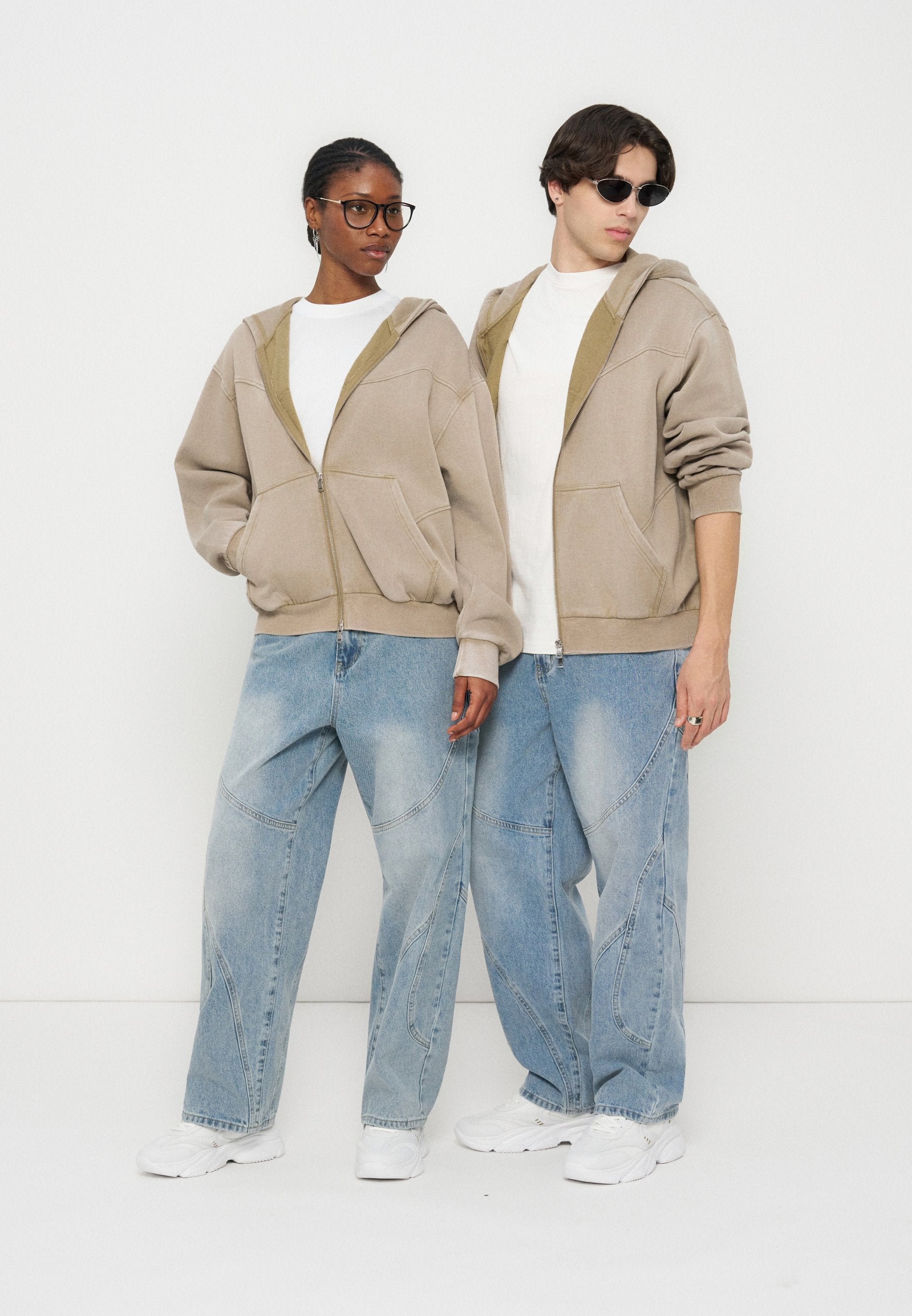 YOURTURN RELAXED FIT CURVED SEAM ZIP-UP HOODIE
