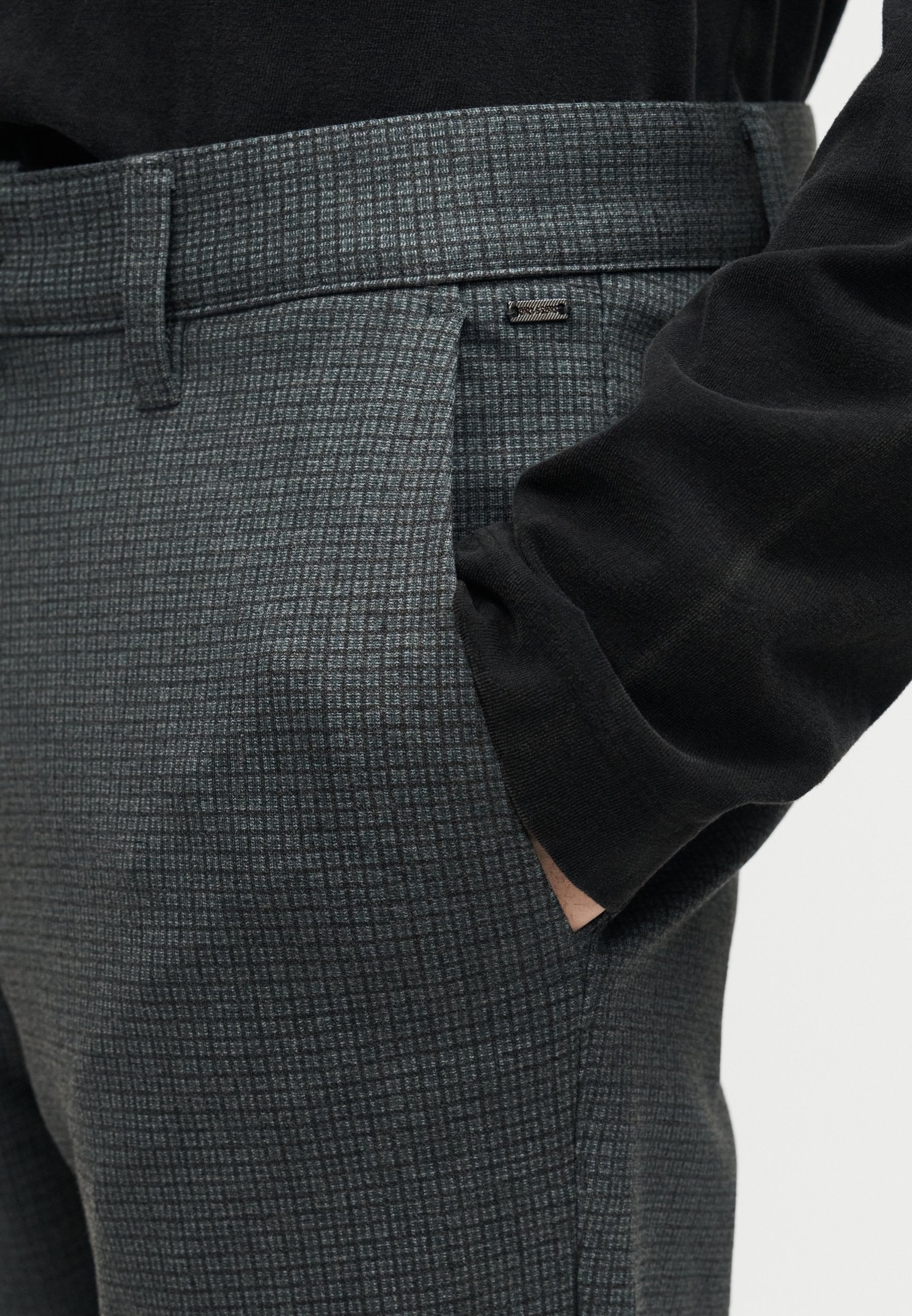 ONSMARK Slim Fit Media 6