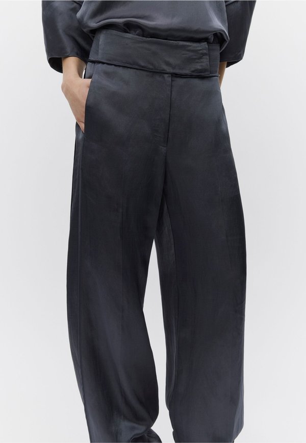 DAY Birger et Mikkelsen ELMS HIGH SHINE BLEND