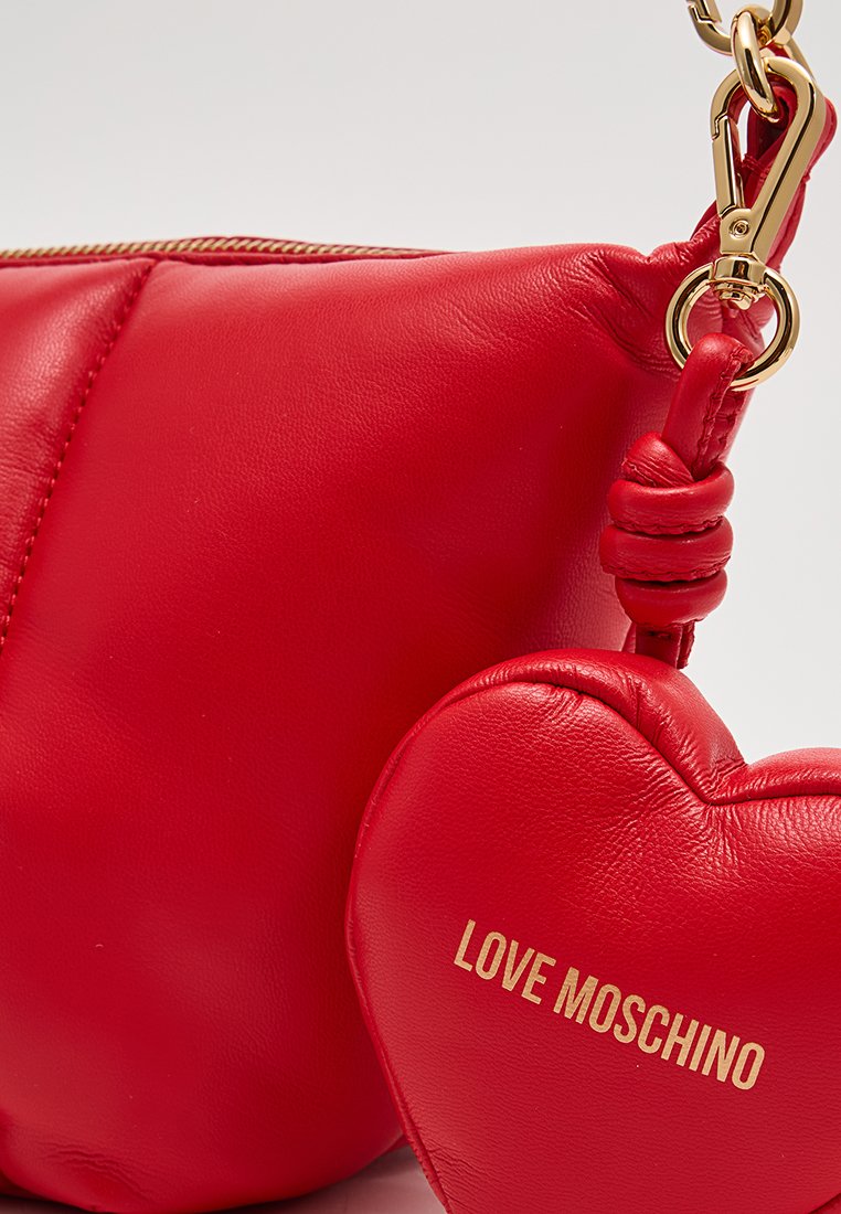 Love Moschino