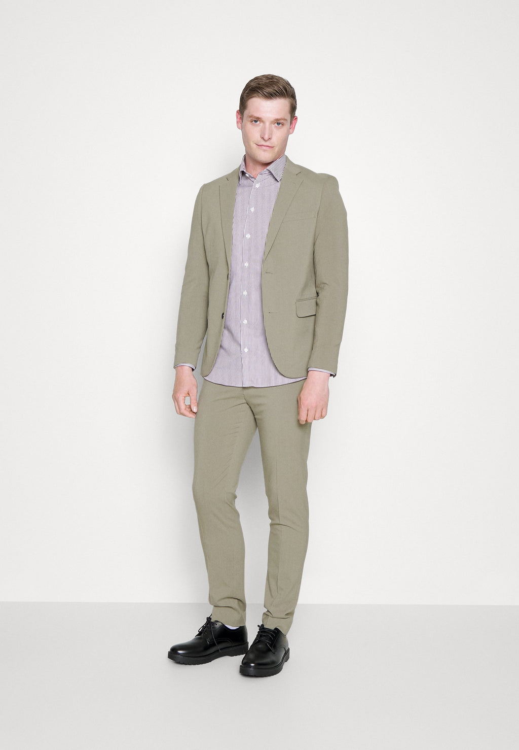 PLAIN MENS SUIT SET Media 3