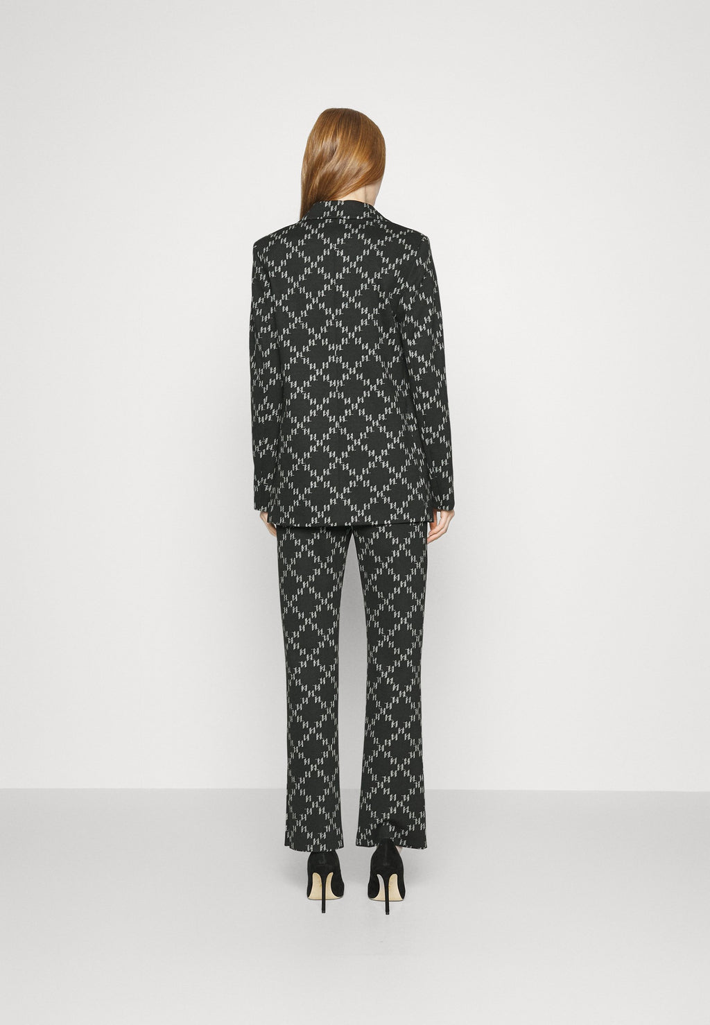 PUNTO JACKET Media 4