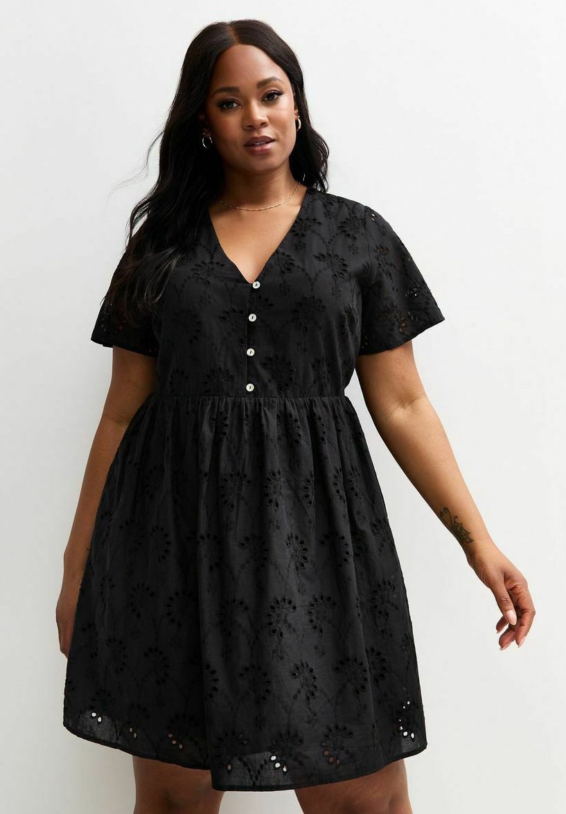 New Look Curves CURVES BRODERIE ANGLAISE MINI